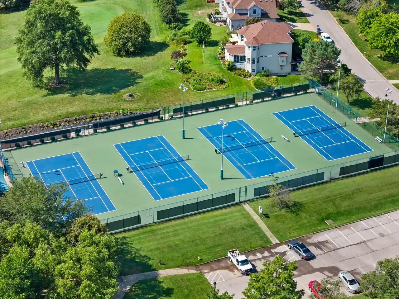 Tennis courts at Lake St. Louis community