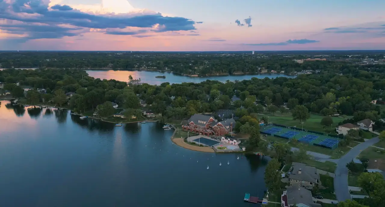 Lake St. Louis clubhouse and lake at sunset