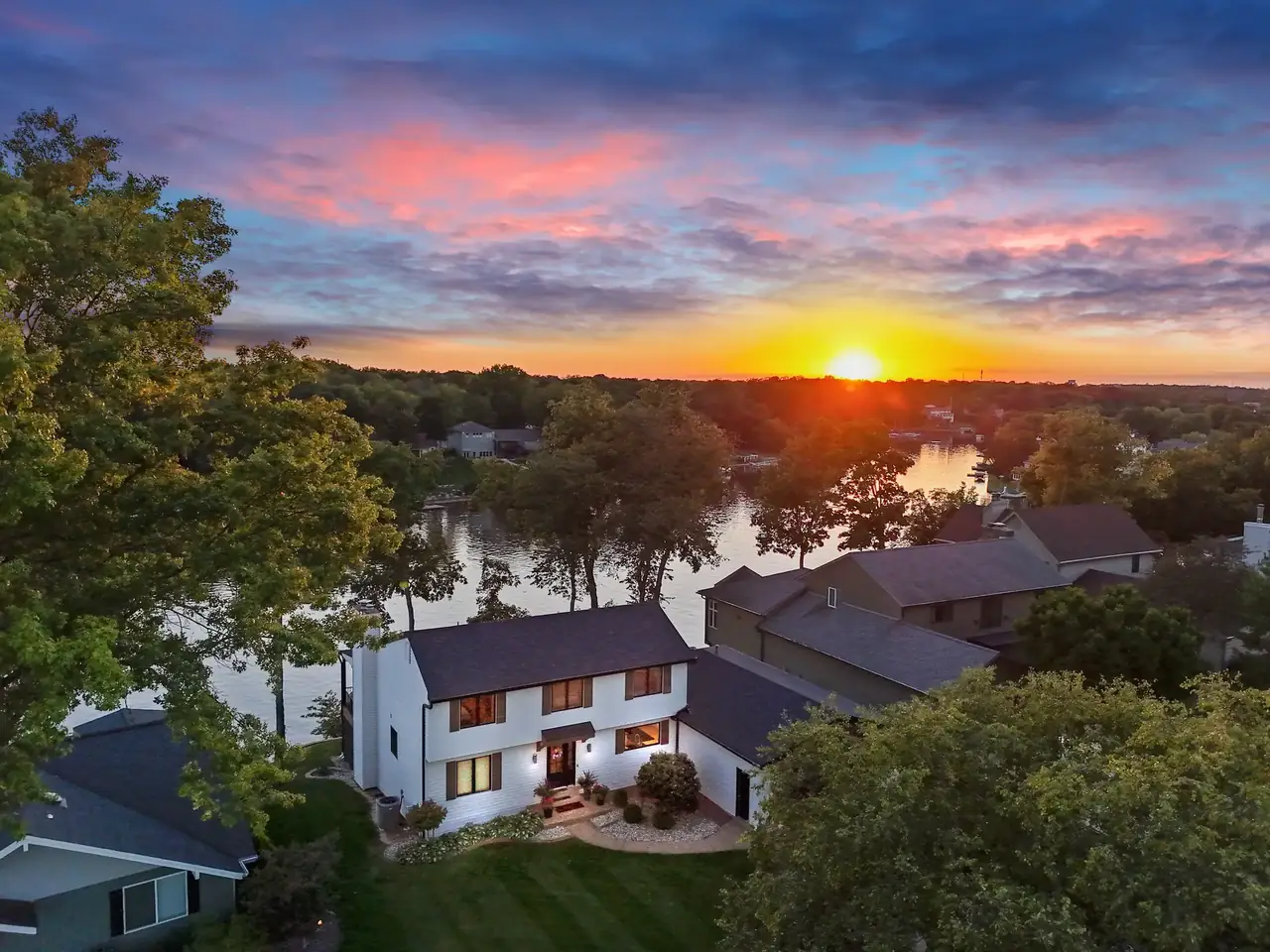 Waterfront home at 14 Harbor Point Ct