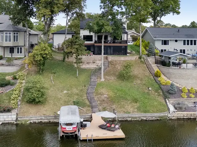 14 Harbor Point Ct, alternate view