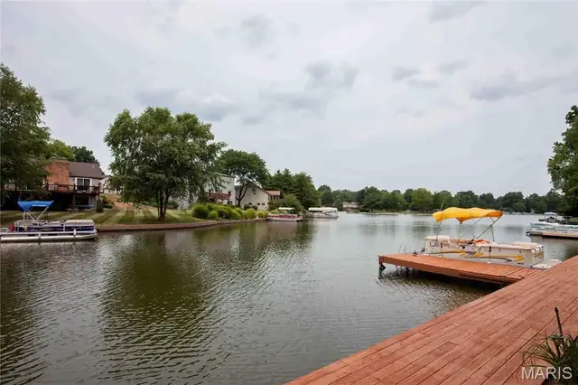 21 Champagne Dr, alternate view