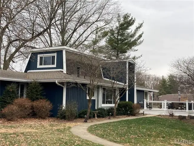 Waterfront home at 21 Champagne Dr