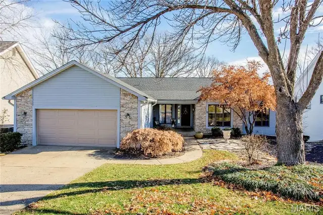 Waterfront home at 32 Ravens Pointe Ct